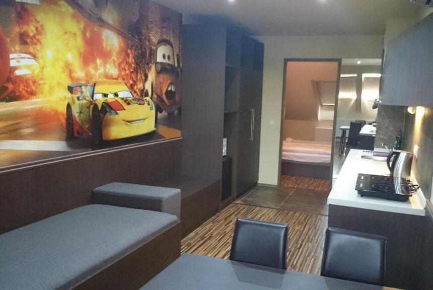 Corvin Apartman Gyula Bagian luar foto