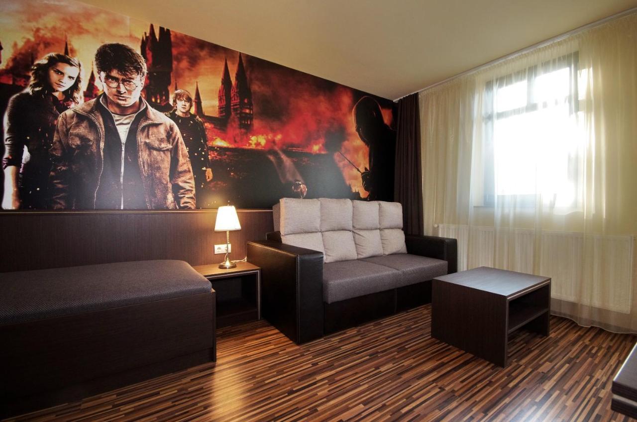 Corvin Apartman Gyula Bagian luar foto